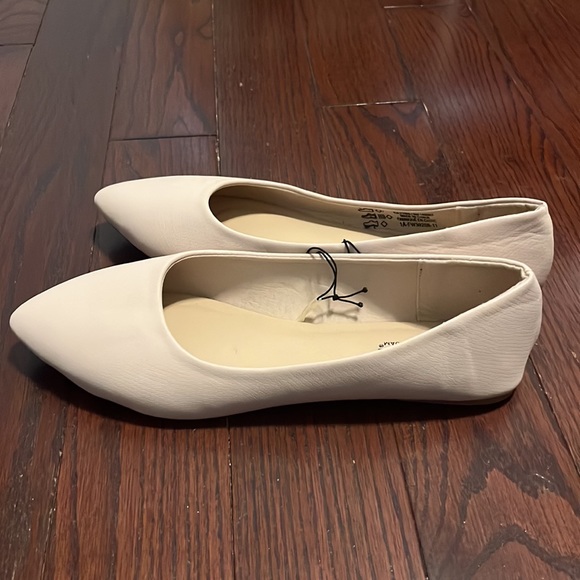 ✨2 for $10✨Ardene blush pink/nude flats(BRAND NEW) - Picture 3 of 4